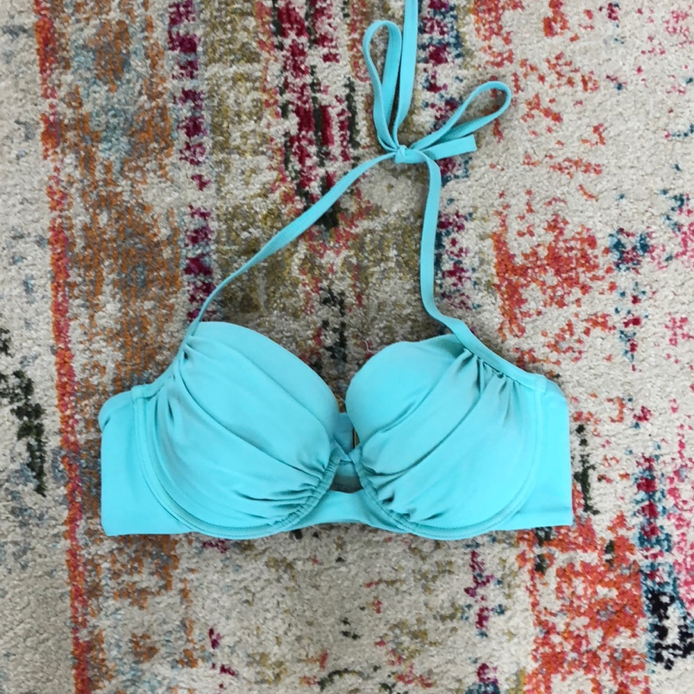 Victoria’s Secret 36 C Mint Bikini Top!
